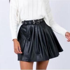 Princess Polly High Life Pleat Skirt Black